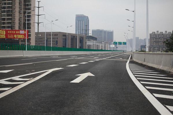 介紹四川道路交通建設(shè)之標志標線的涂料性能